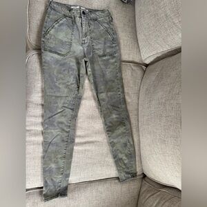 SKINNY MOSSIMO JEANS CAMO